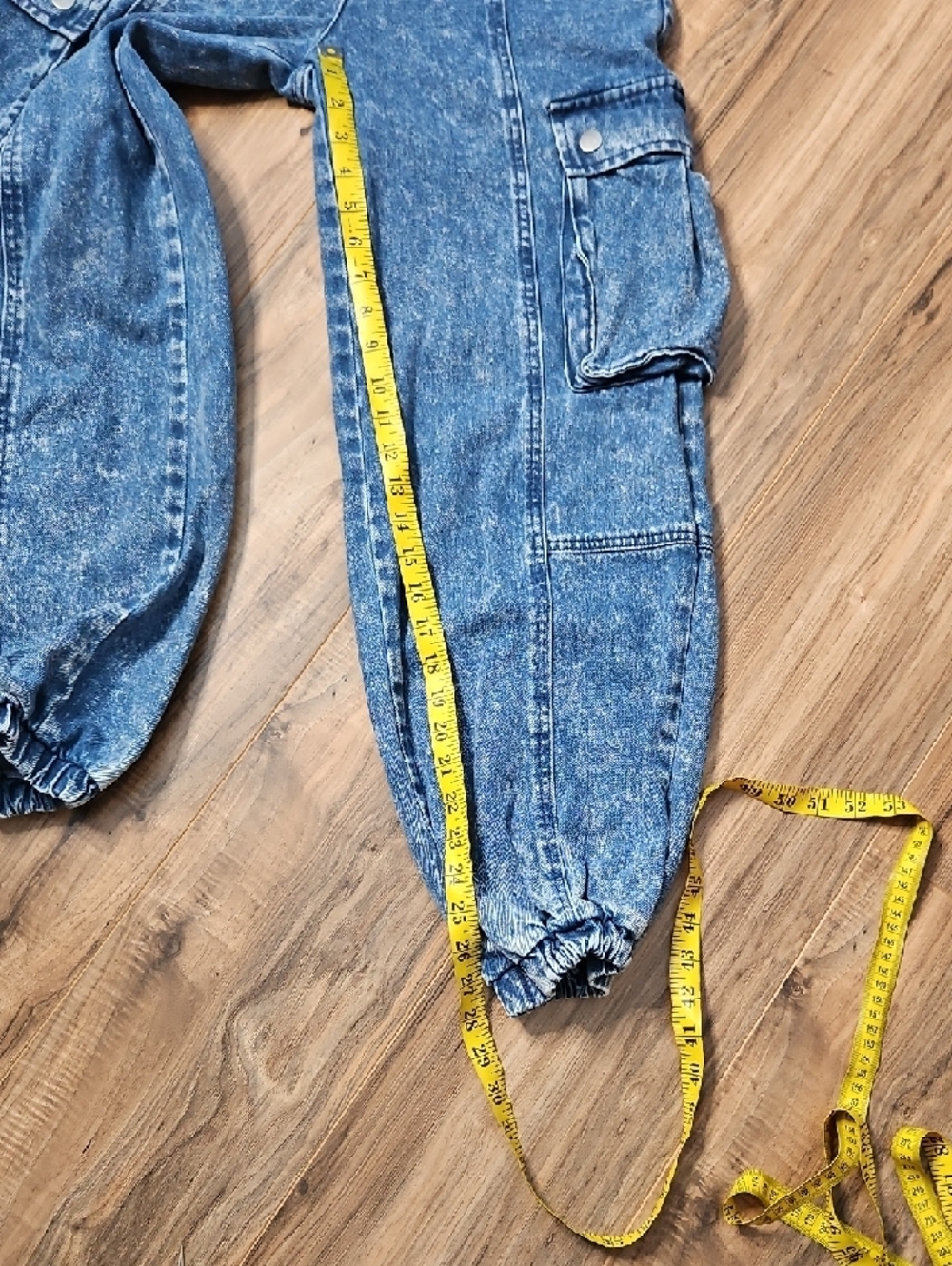 Future Collective Acid Wash Cargo Jogger Jeans - Light Blue Denim Size 0 - Picture 7 of 9